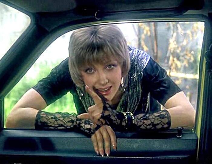 Фото из открытых источников интернет kadr-interdevochka-04.jpg Кадр из фильма «Интердевочка»