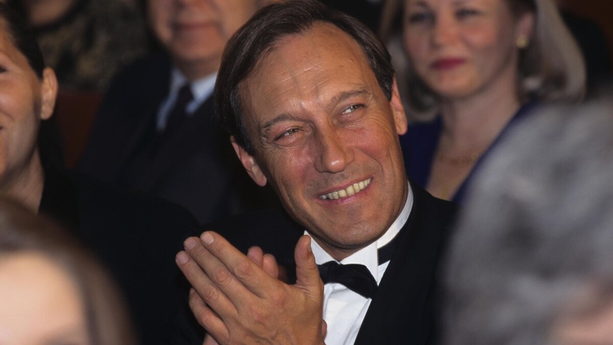    "Стоял под окнами больницы": почему Прокловой пришлось бросить Янковского© РИА Новости | Владимир Вяткин