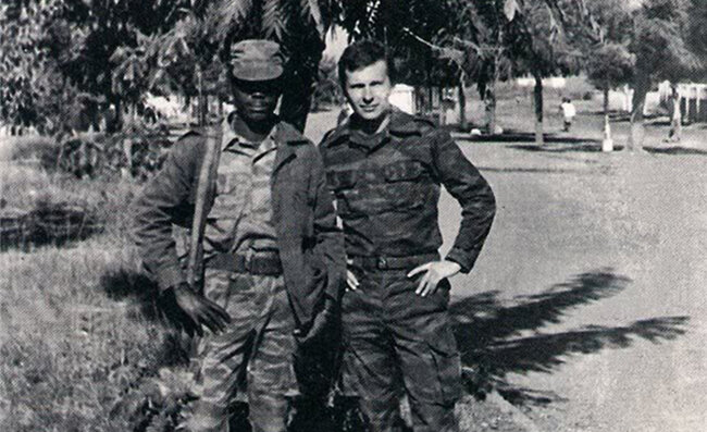 На фотографиях прошлых лет политические деятели нередко показывают себя с неожиданной стороны, что объясняется очень просто.-7