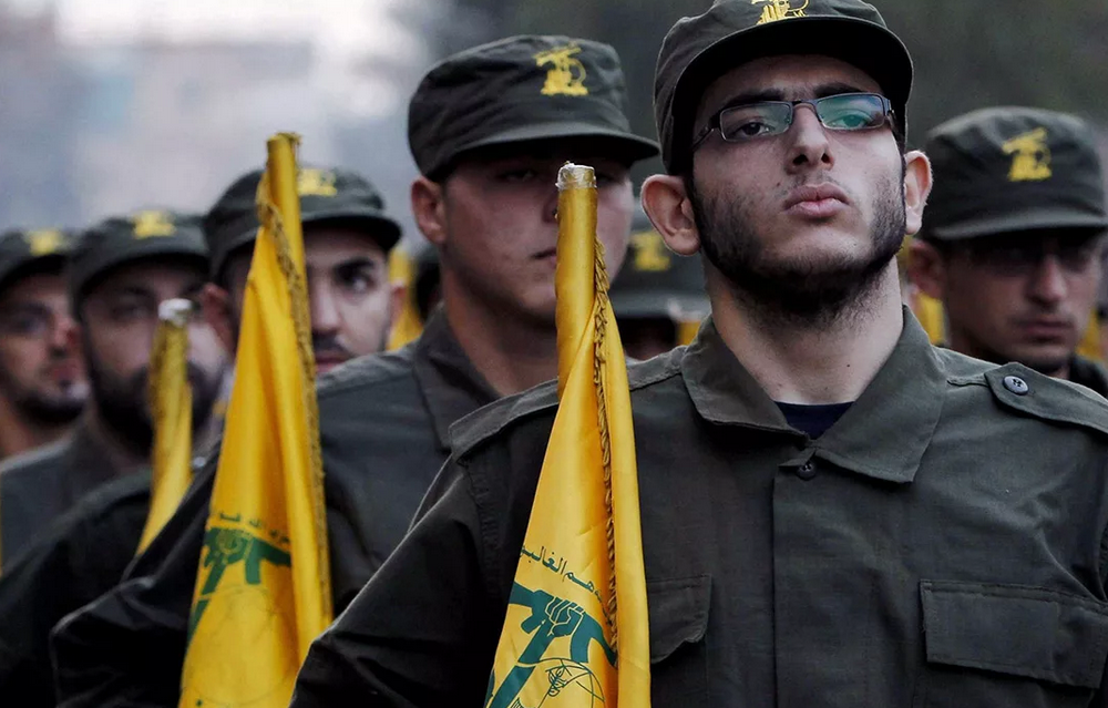 Племянник хезболлы. Шеврон Хезболла. Катаиб Хезболла. Хезболла в Ливане. Нашивка Хезболла.