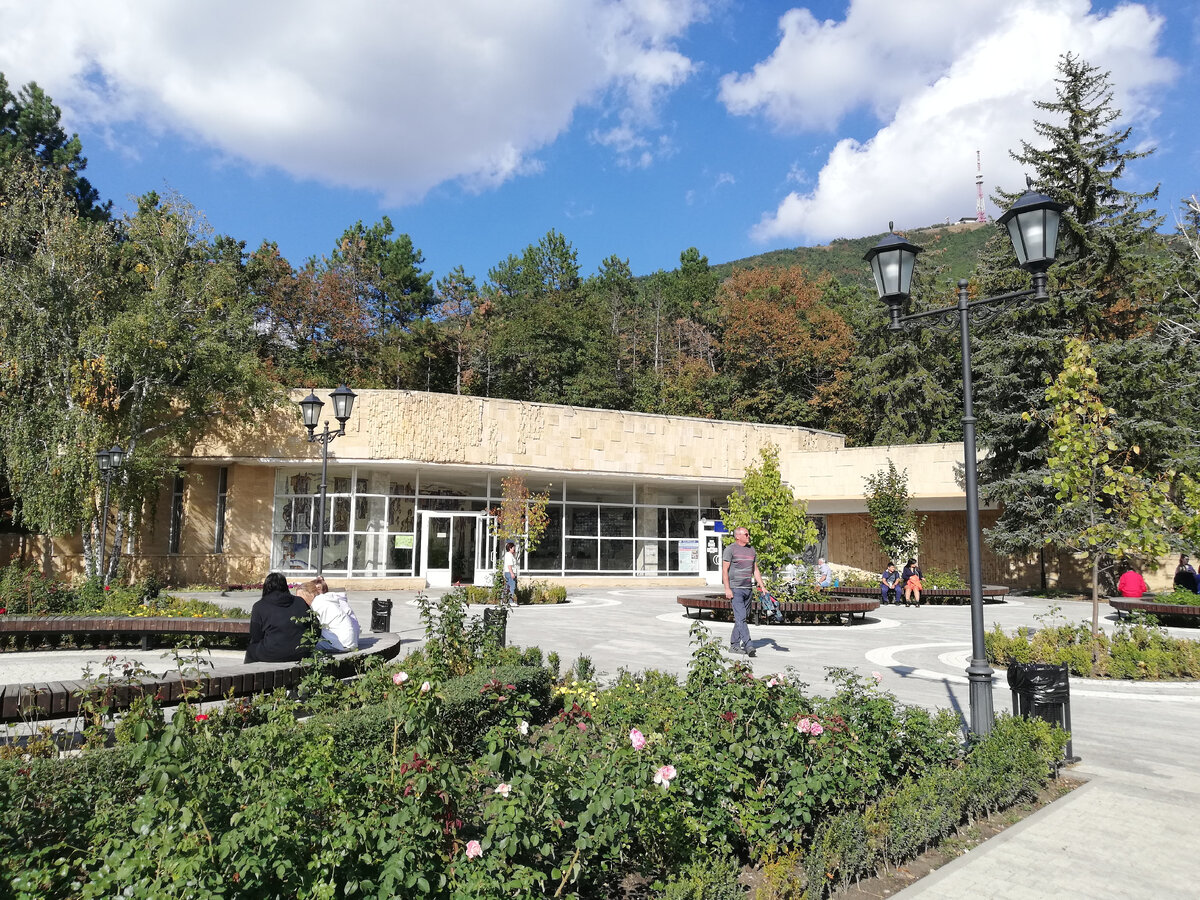 Бювет источника "Машук-19"