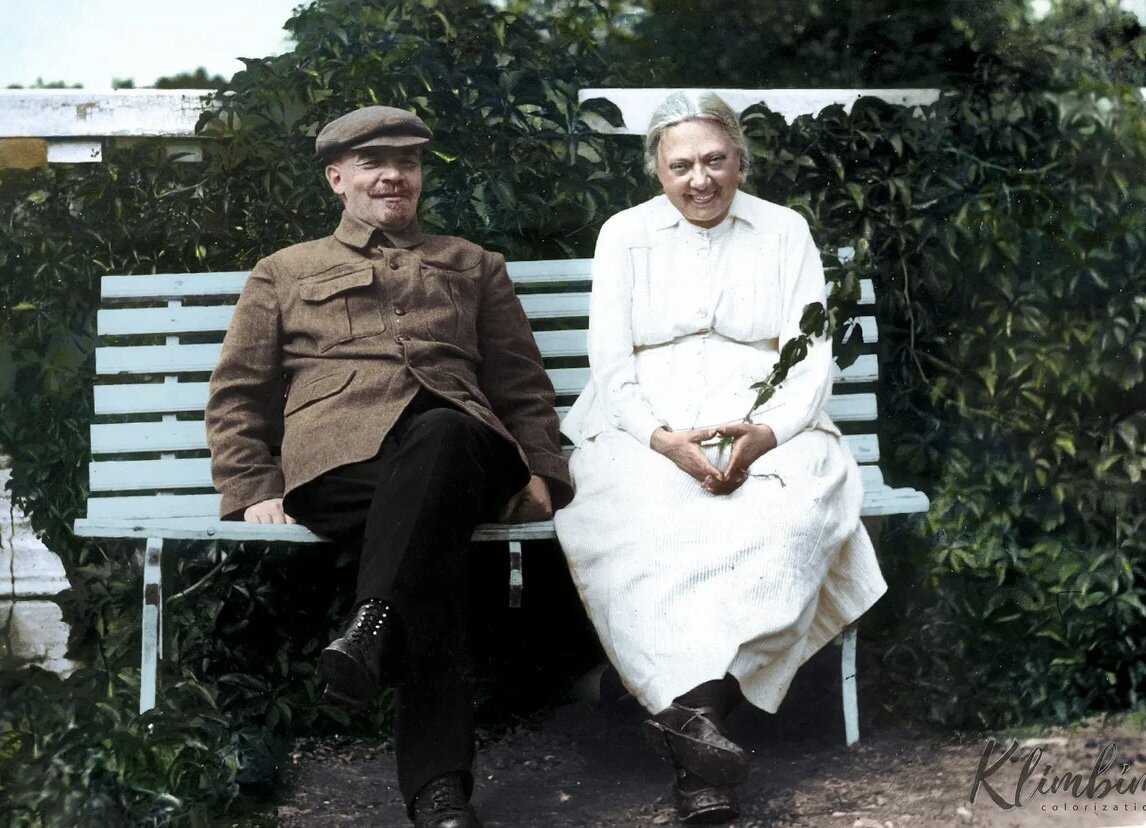 Ленин и Крупская.