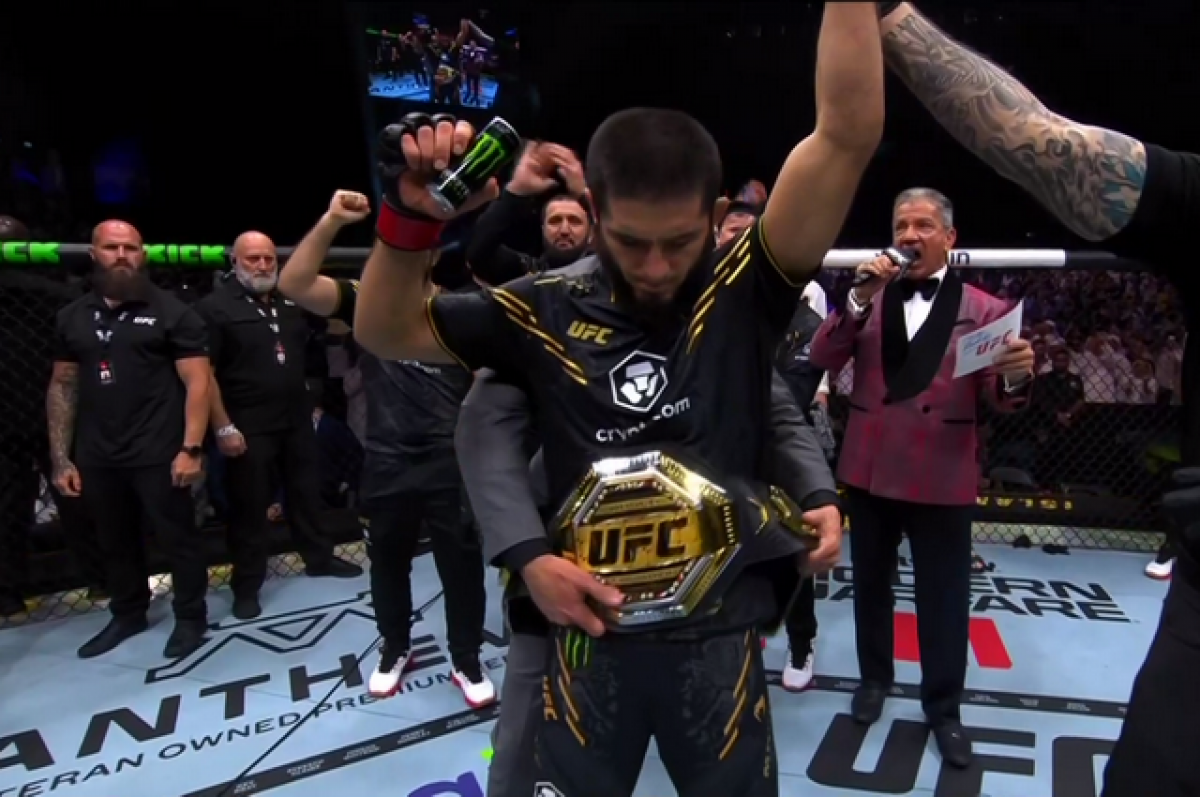    Махачев нокаутировал австралийца Волкановски в первом раунде на UFC 294