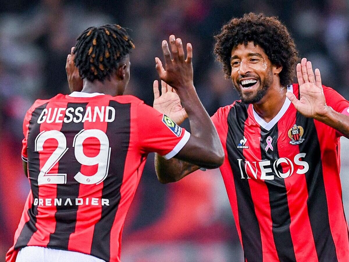    Футболисты "Ниццы" Эванн Гессан и Данте© Фото : Пресс-служба ФК "Ницца"