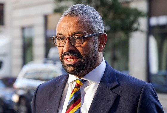    Джеймс Клеверли