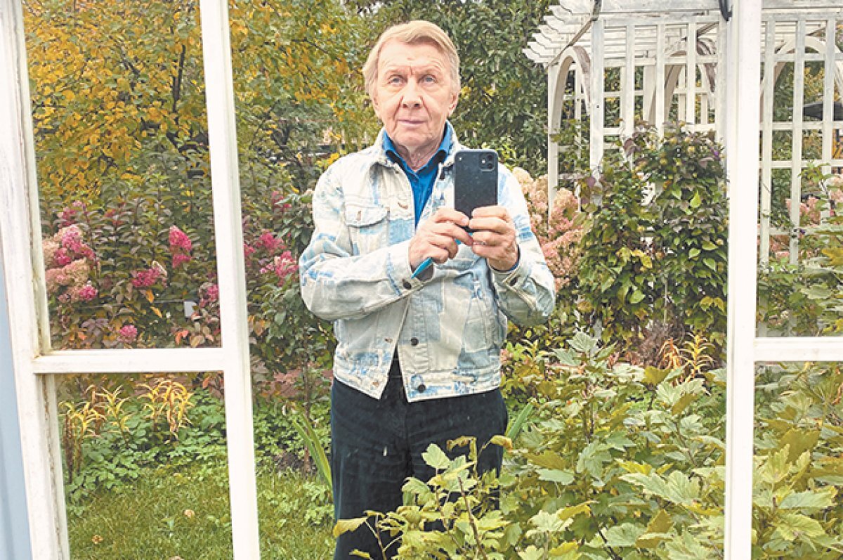    На участке у Чернова растут и «Медуница-Грачевская», и «Устиновская подарочная».