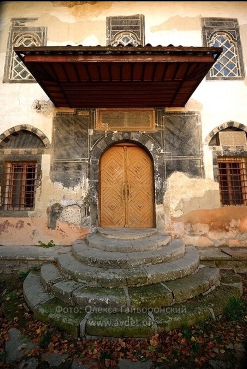 Фото до реставрации из свободного доступа в сети интернет