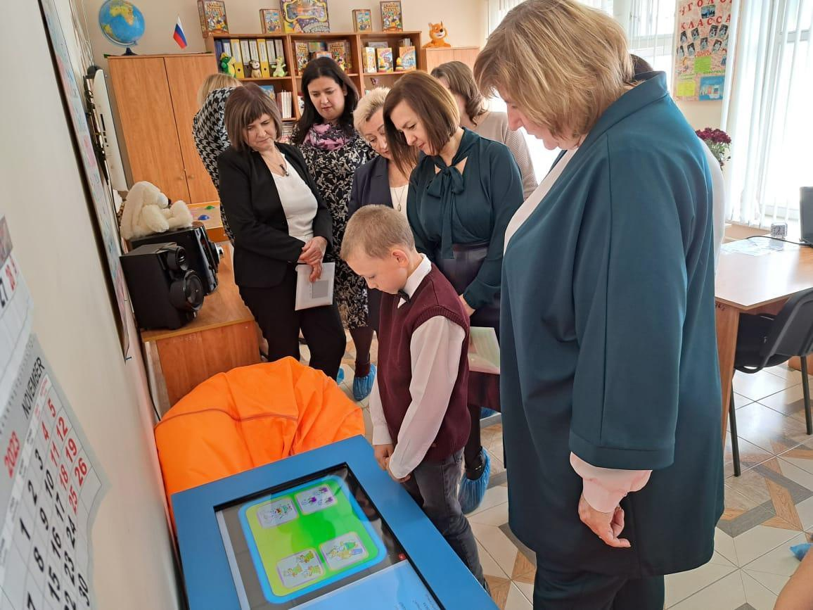 В Курской области обсудили инновационные методы комплексного сопровождения  детей с ограниченными возможностями здоровья | Первый образовательный | Дзен