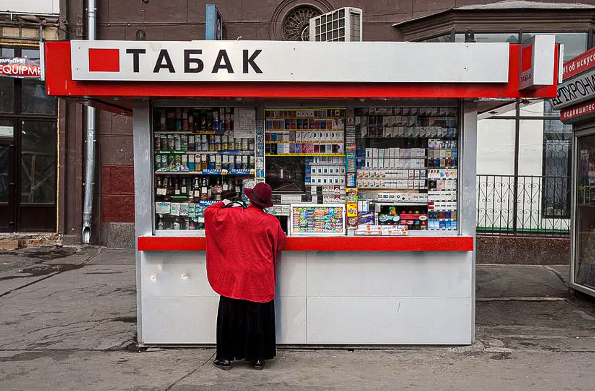 Сигареты в метро