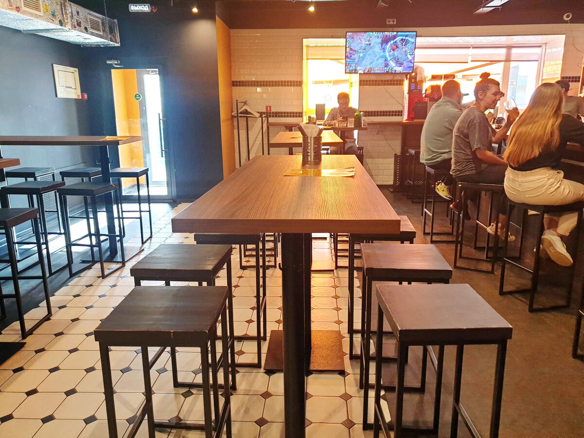 Димасик взгромоздился