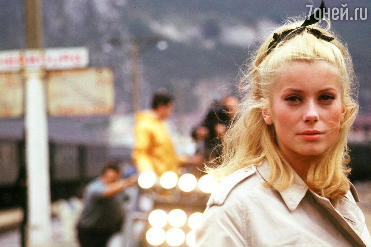    «Шербурские зонтики», 1964 Кадр из фильма