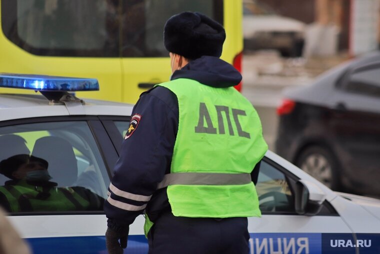    Сотрудники Госавтоинспекции просят быть осторожными на дорогах