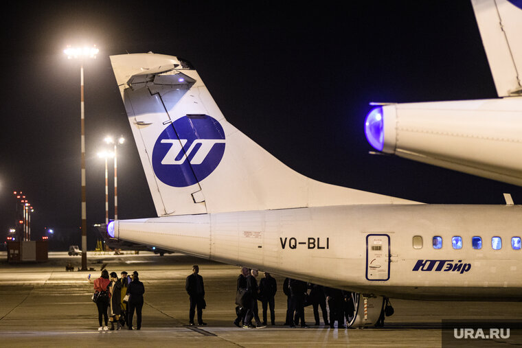   Самолет Utair летел из Азербайджана в Москву