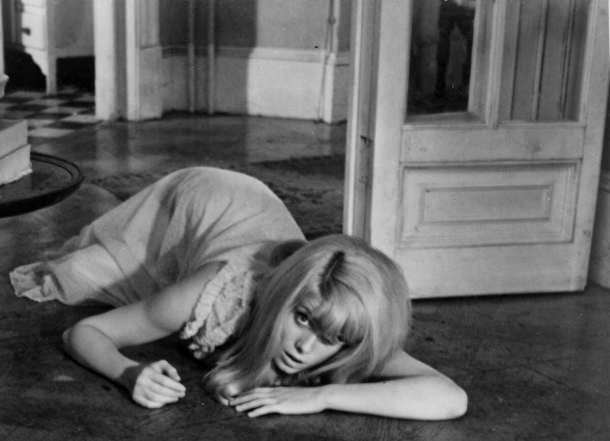 Катрин Денев отвращение. Отвращение фильм 1965. Отвращение(1965) Repulsion Helen.