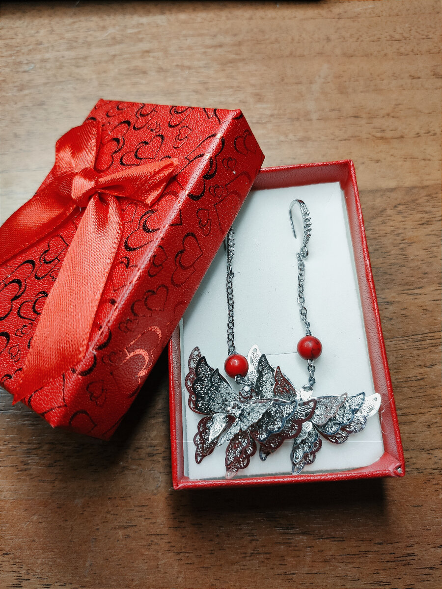 Серёжки с кораллом