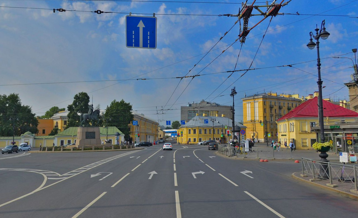 Площадь Александра Невского