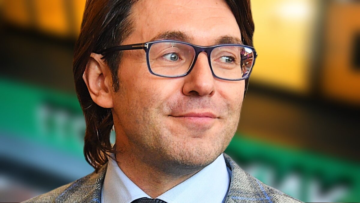 На фото- А.Малахов 