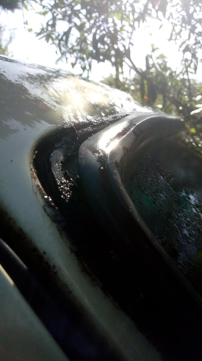 Admiral ZX: это только декоративная резинка, на уплотнение не влияет.