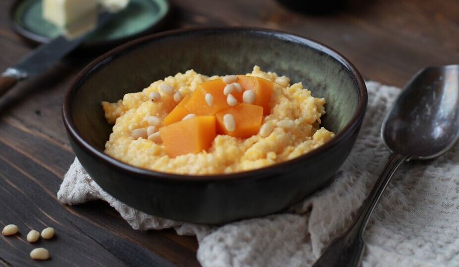 7 вкуснейших рецептов с пшеном: как подружиться с золотым "великим злаком" и с удовольствием включить его в повседневное меню