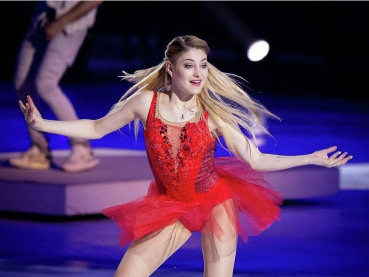    Алена Косторная на шоу Евгения Плющенко© Социальные сети Алены Куклычевой