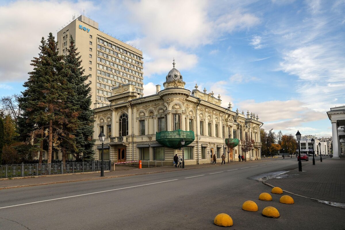 Казань одним днем. Прогулка по городу для автотуристов и не только: от парковки до архитектуры