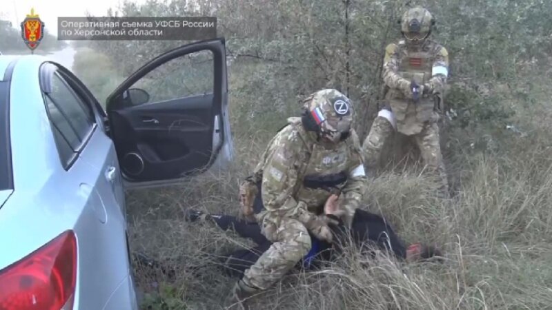    Враги среди нас: СБУ вербует россиян целыми группами, используя их в качестве диверсантов и наводчиков на освобождённых территориях