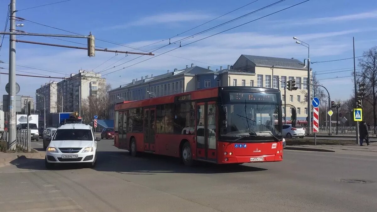     В Казани кондуктор разбила лицо пассажиру. Посты об этом появились в социальных сетях.