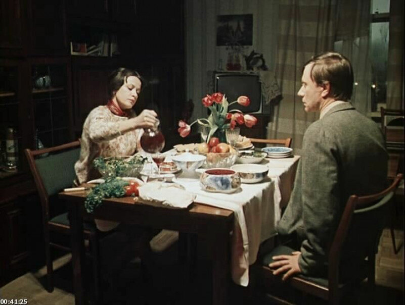 ютуб Посмотрите не он, не она ничего не испытывают