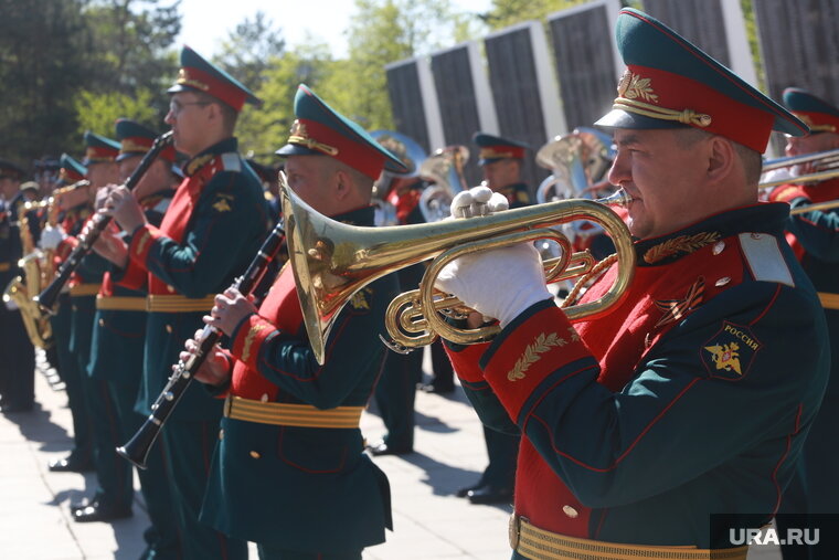    Участники ансамбля выступили перед мотострелковым подразделением