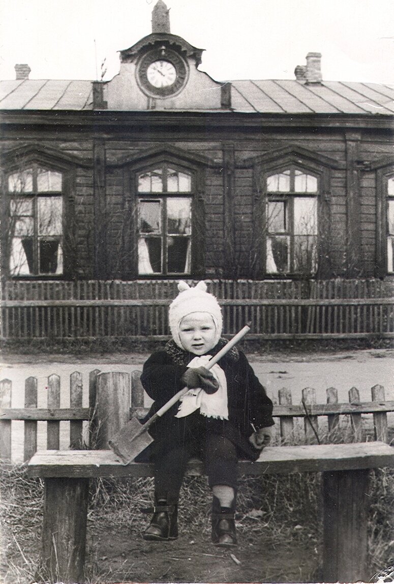 Предположительно здание Нижегородского вокзала. Год неизвестен. Источник фото: https://seeandgo.ru/?p=24201