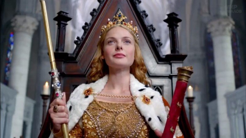 Коронация Елизаветы Вудвилл (актриса Ребекка Фергюсон). Кадр из фильма «Белая королева».