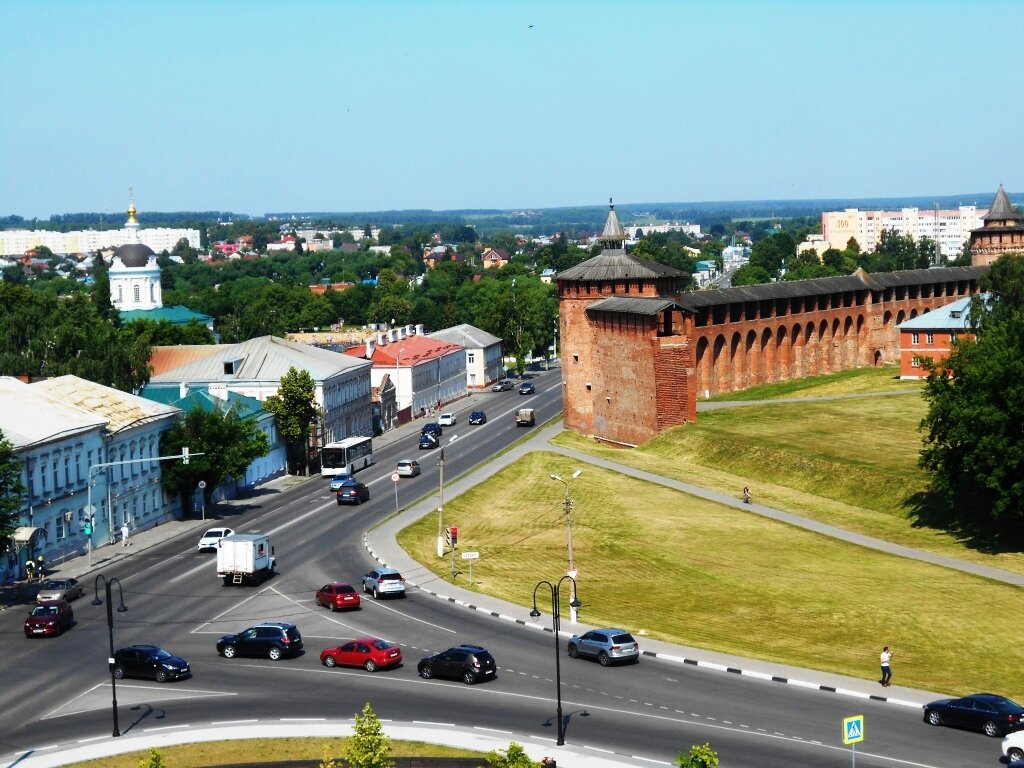 Вид с колокольни церкви Иоанна Богослова на Кремль