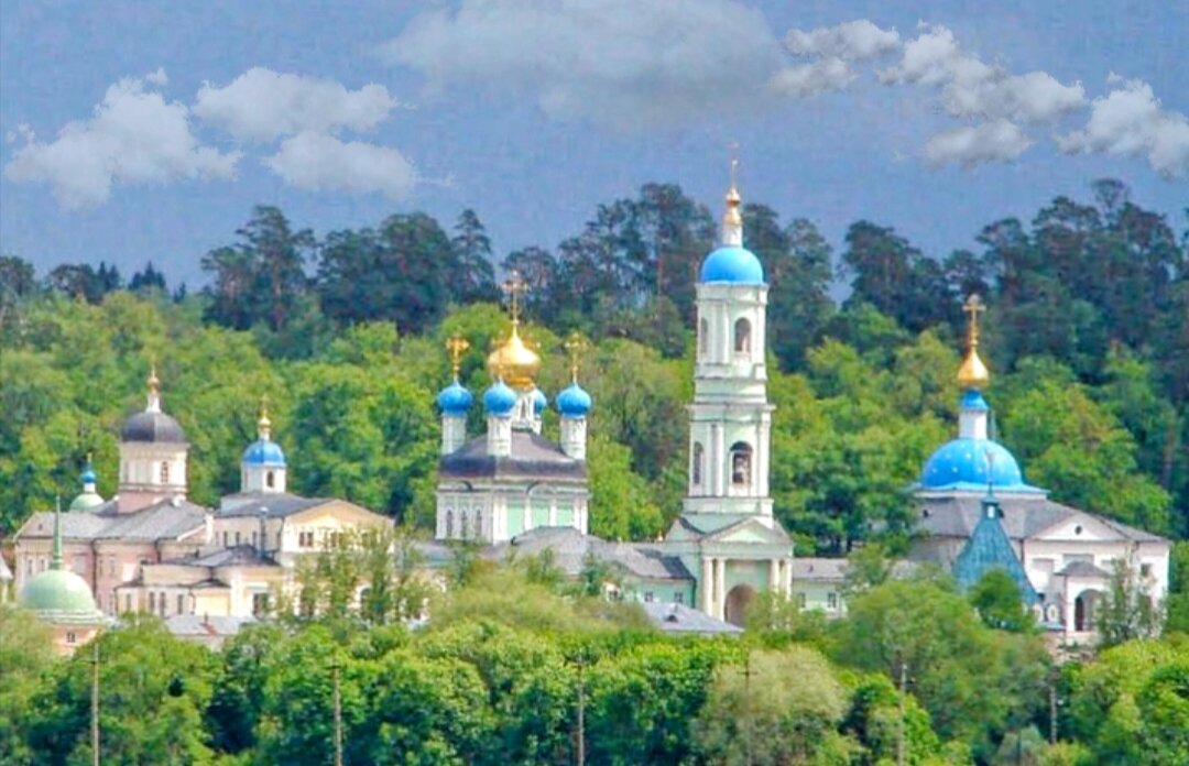 Оптина Пустынь. 23 октября - День памяти преподобного Амвросия Оптинского. Фото автора