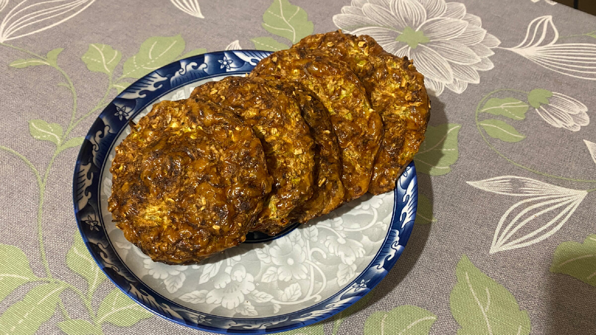 Лепешки из кабачков с сыром в духовке