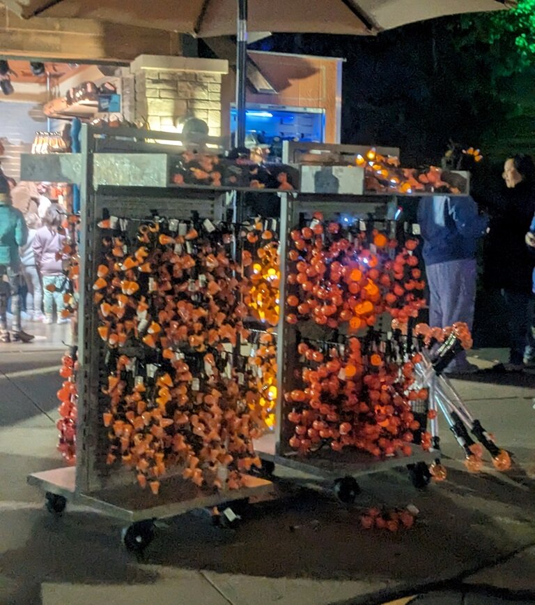  Гирлянды с "тыквенными" фонариками