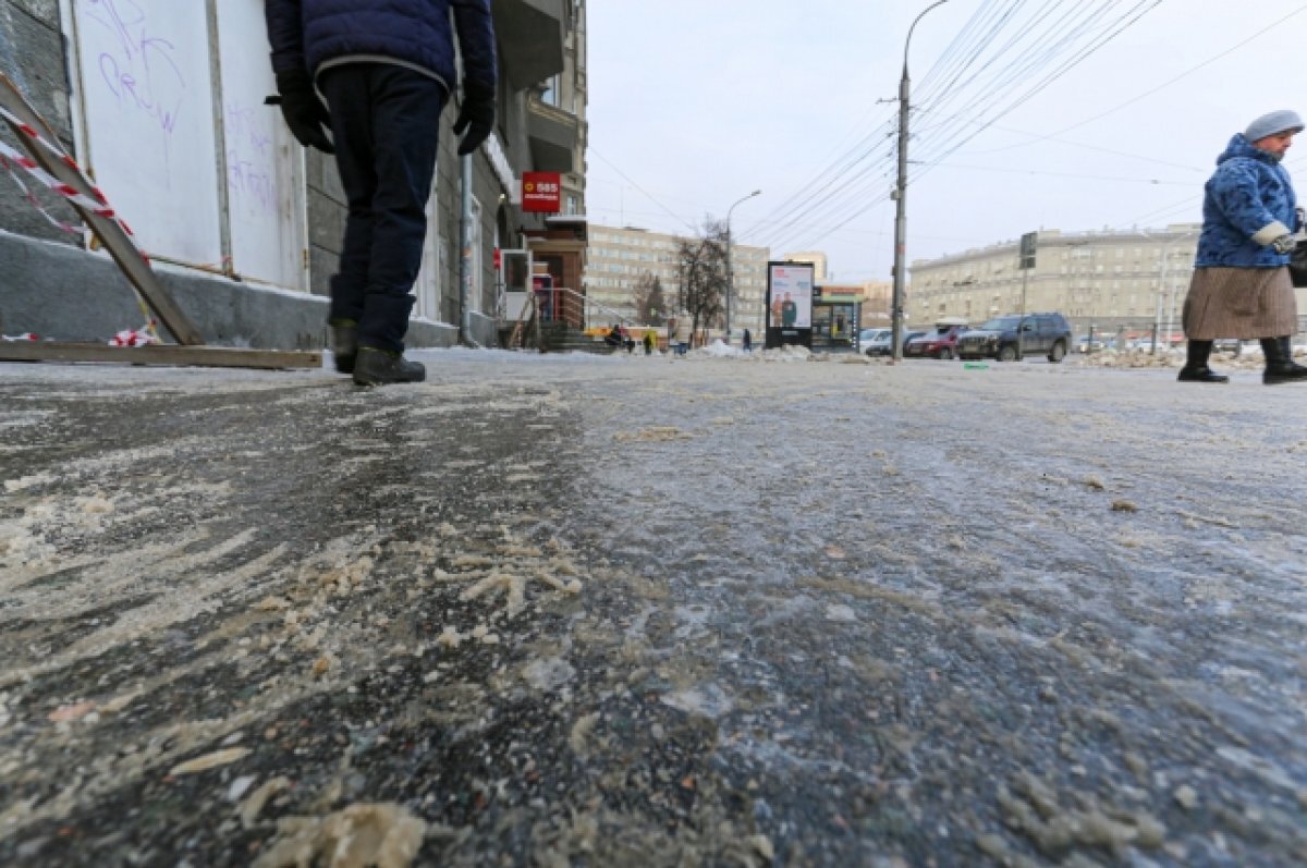    В Новосибирской области на трассах ожидаются гололед и ветер до 28 м/с