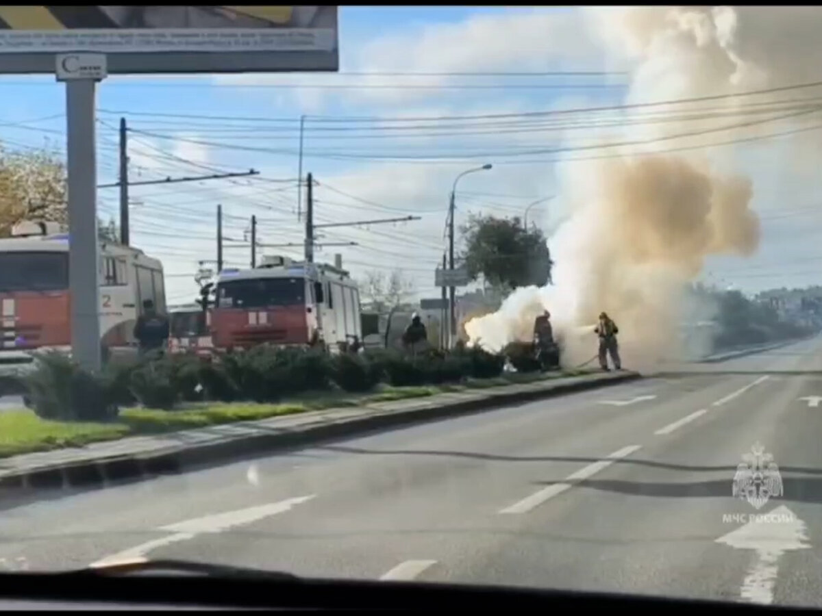 В Краснооктябрьском районе Волгограда сгорел автомобиль | Волгоград 24 |  Дзен