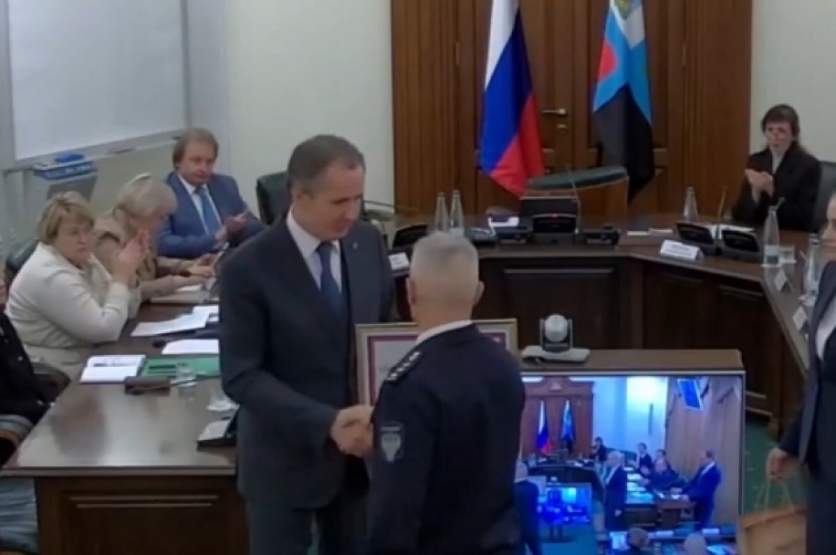    Белгородцев наградили за спасение раненных при падении обломков БПЛА