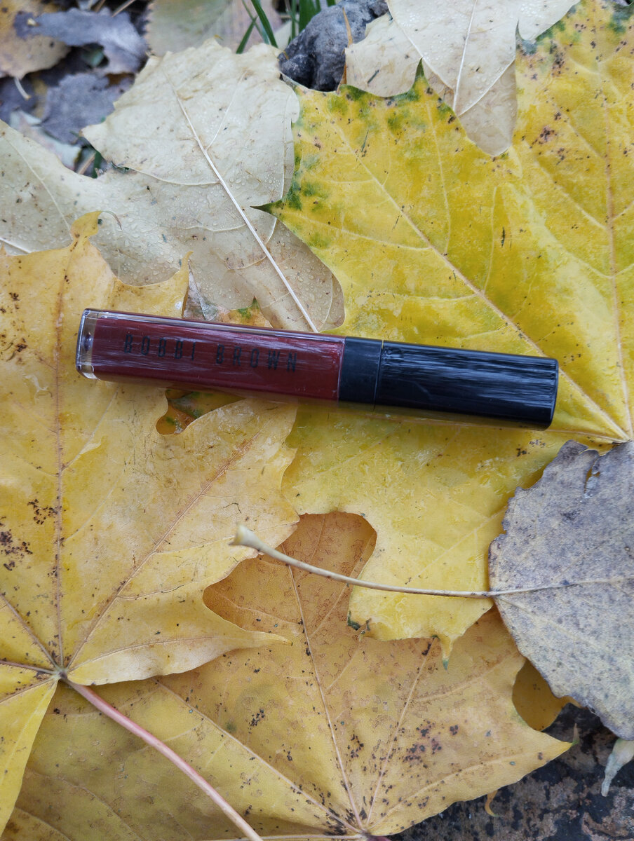 Блеск для губ Bobbi Brown Crushed Oil-Infused Gloss.