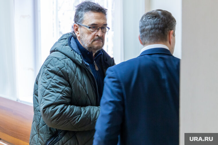    Александр Неустроев пришел на суд за пять минут до начала заседания