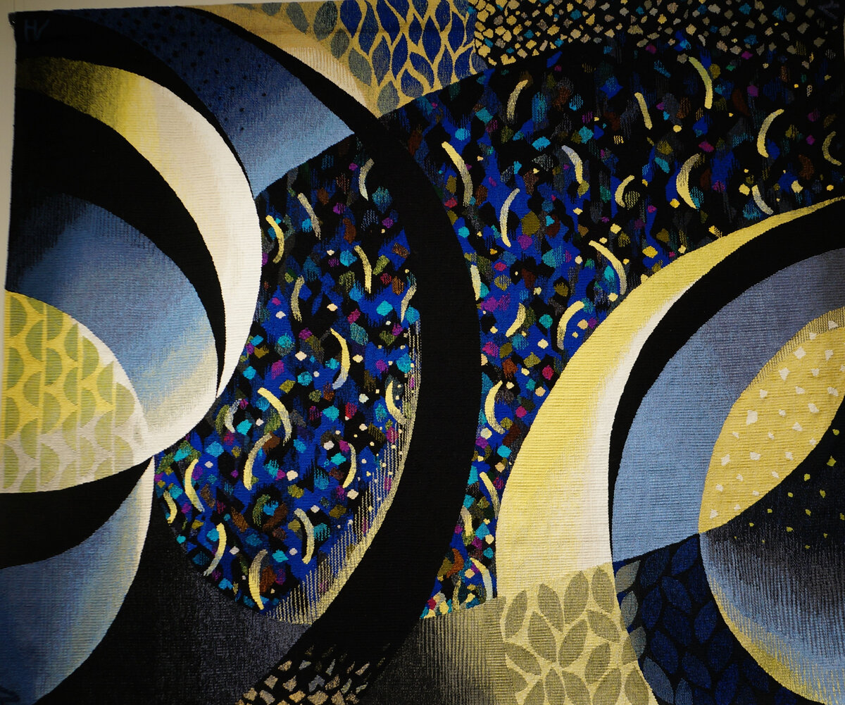 Наталия Лаврентьева. ВОЗМУЩЕННОЕ ПРОСТРАНСТВО. 2018г. Шерсть, х/б, ручное ткачество. Фото из личного архива.