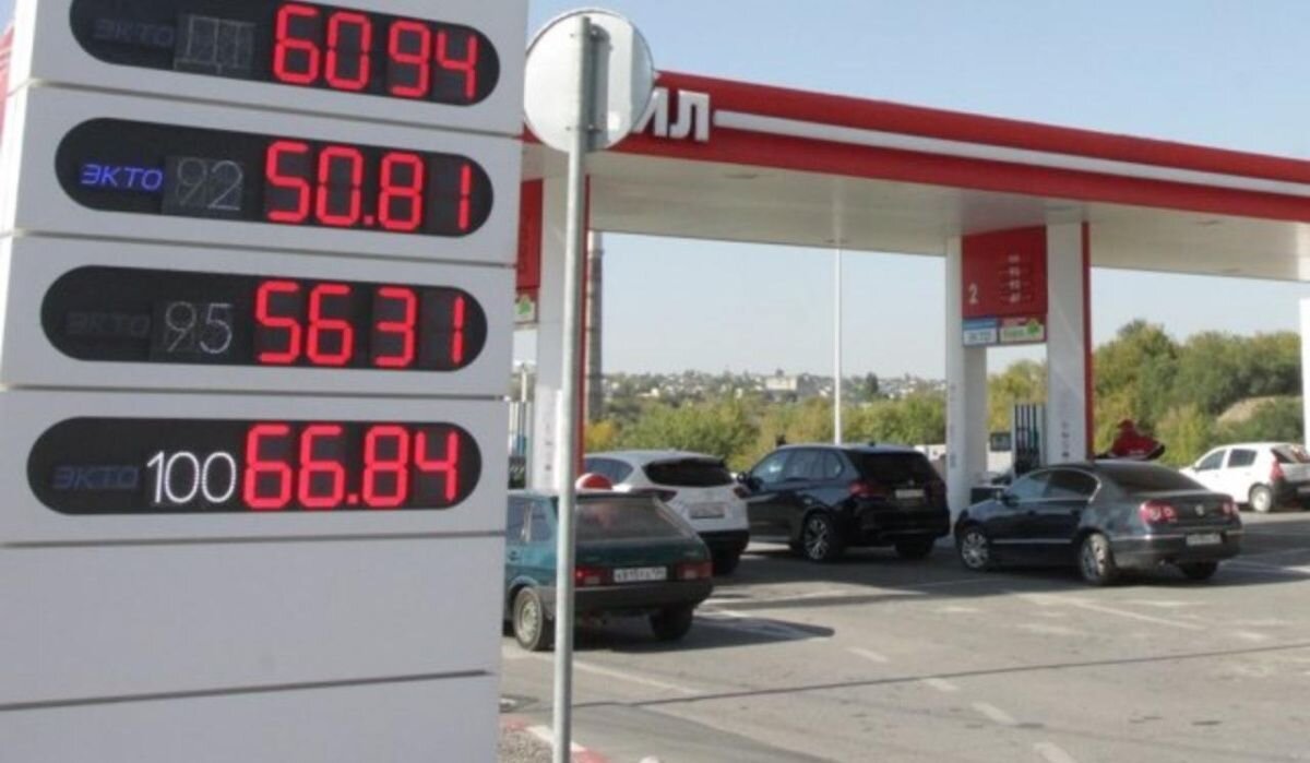     Заправка. Источник: vlg.aif.ru Автор фото: Виктор Яшуков