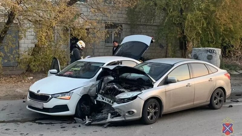     Две легковушки столкнулись в Волгограде из-за неуступчивости, сообщает областная полиция.