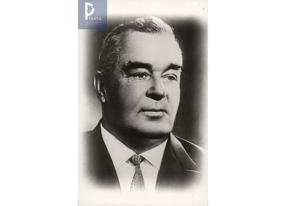 А.М. Исаев. Портрет. [Начало 1960-х гг.]. РГАНТД. Ф. 211. Оп. 15. Д. 40. Л. 2.