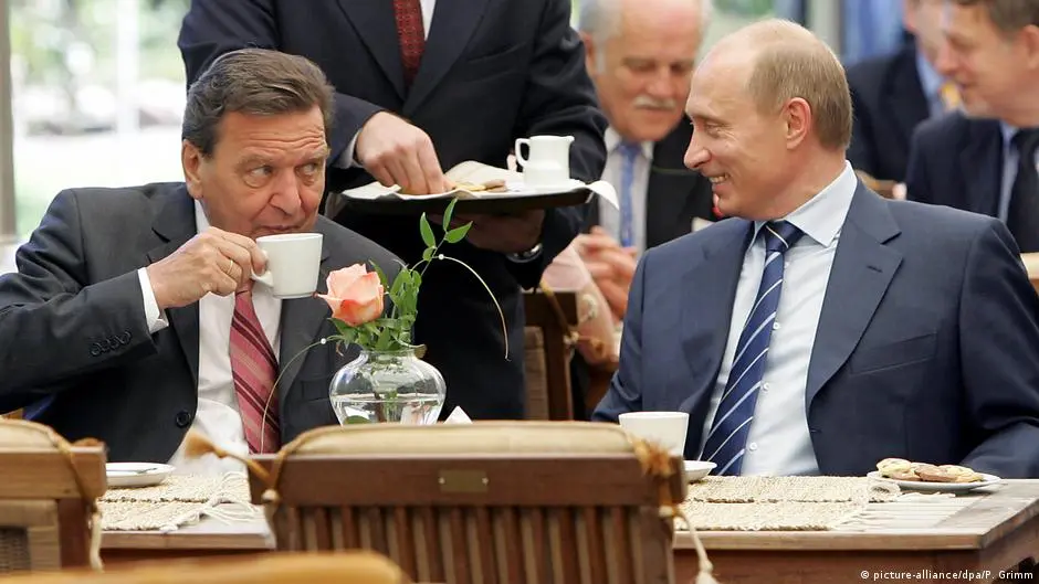 Герхард Шрёдер и Владимир Путин. фото из открытого источника