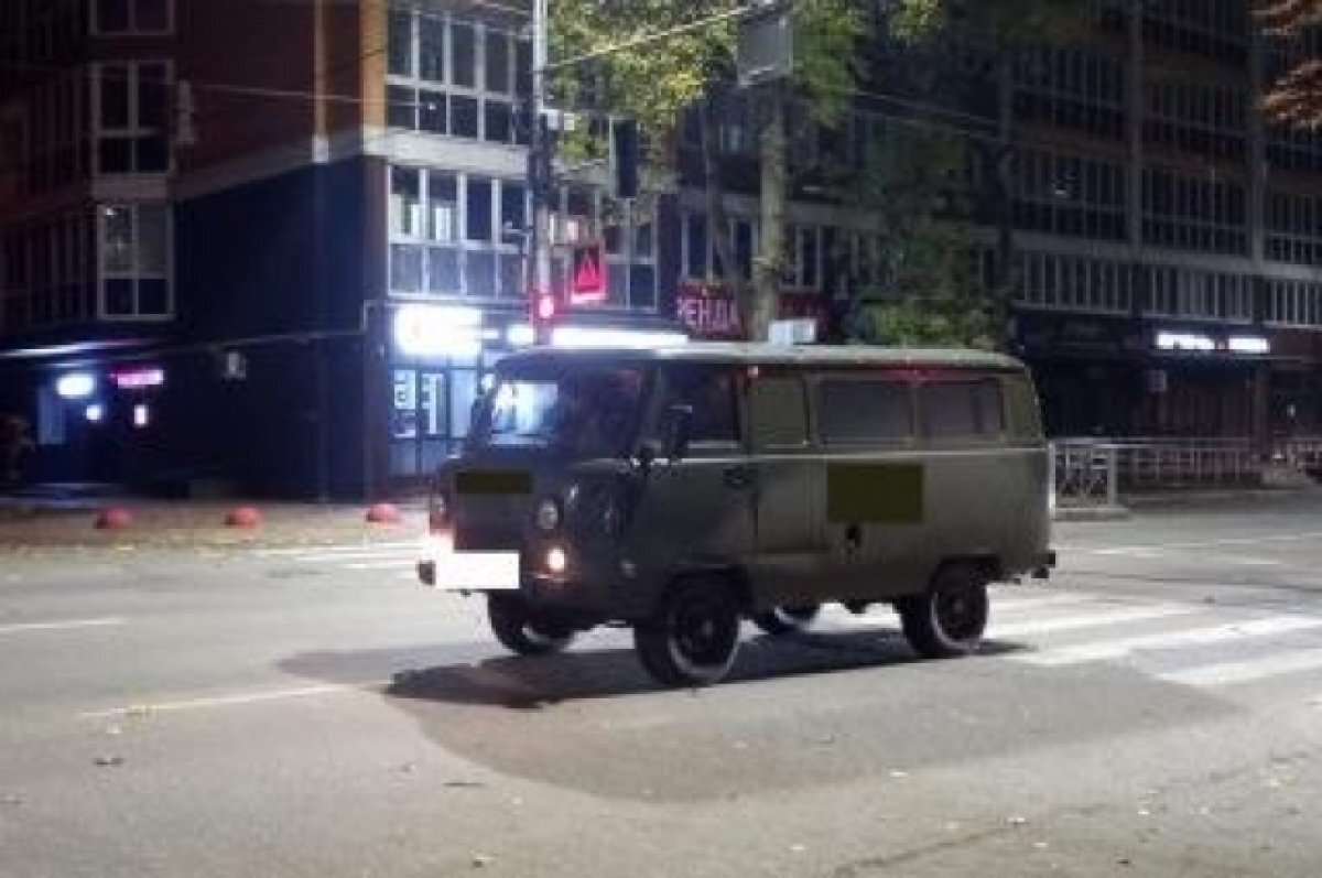    Проехавший на красный УАЗ сбил пешехода на улице Советской в Брянске