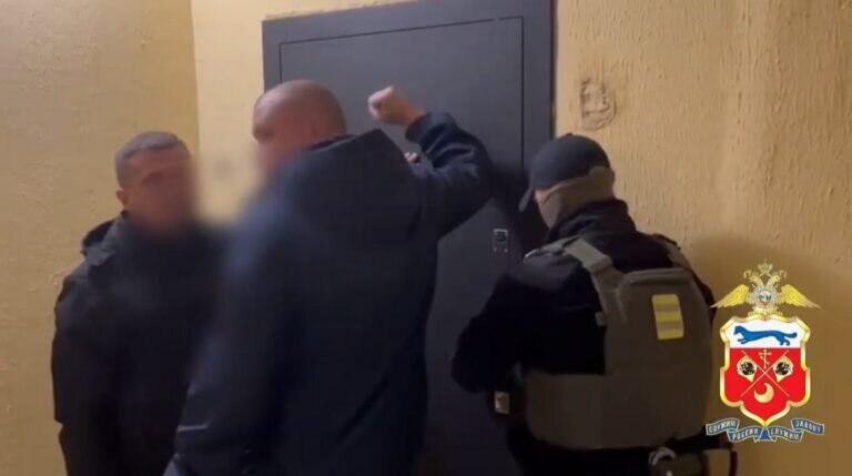    В Оренбурге задержали банду сутенеров-рецидивистов и их молодую сообщницу Андрей Севостьянов