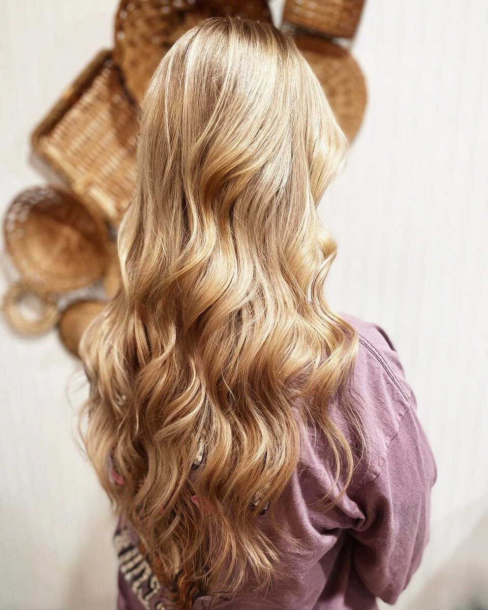 В моде теплые оттенки с золотистыми бликами