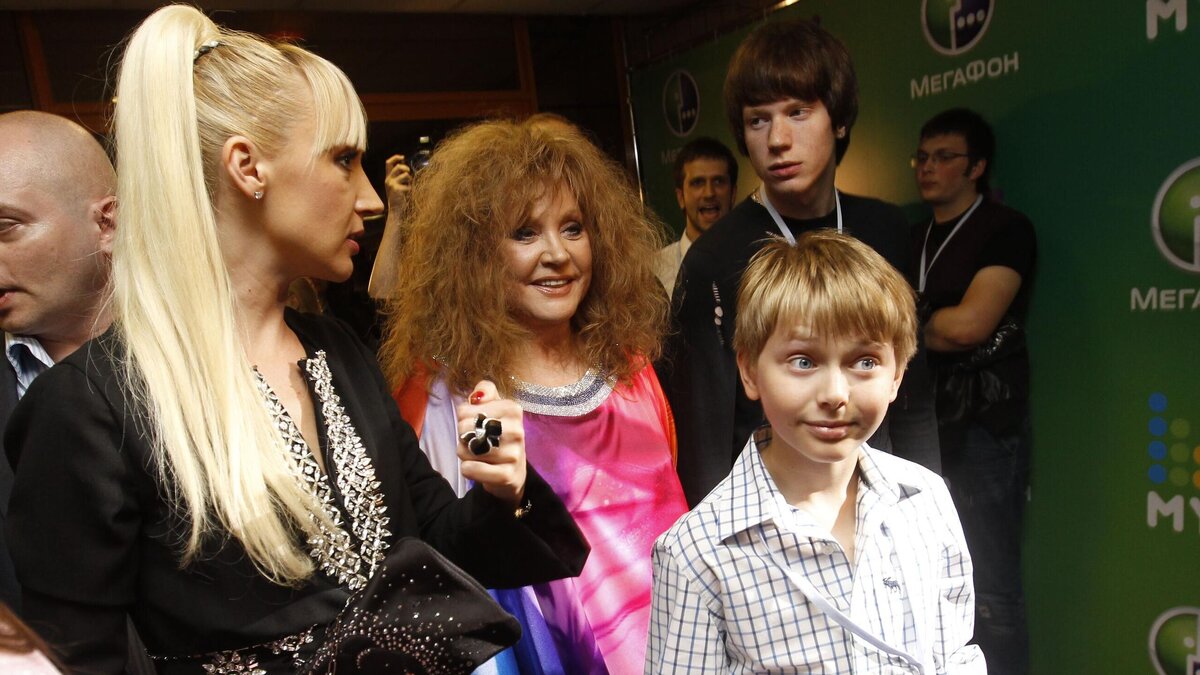    Чем занимается чеченский внук Пугачевой Дени Байсаров© РИА Новости / Илья Питалев