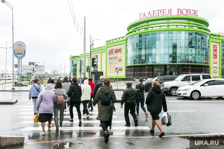    Людей попросили покинуть торговый центр из-за ЧП